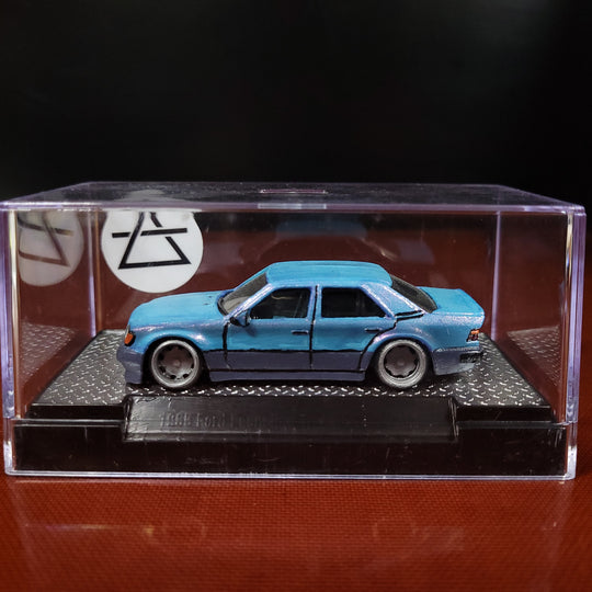 1:64 1990 Mercedes-Benz 500e