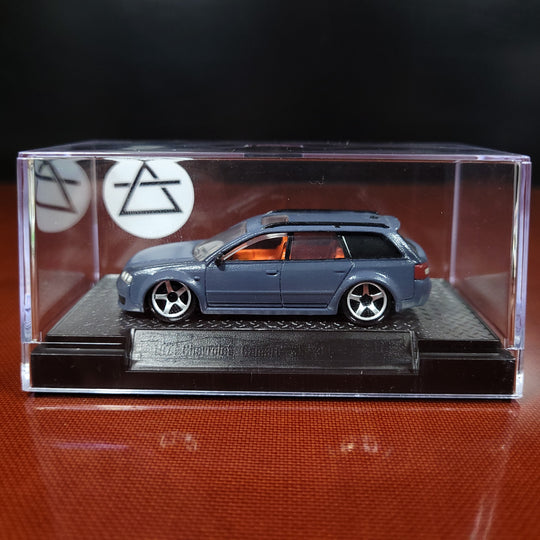 1:64 2004 Audi RS6 Avant
