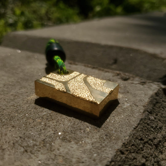 "Alien Supercomputer" worry stone