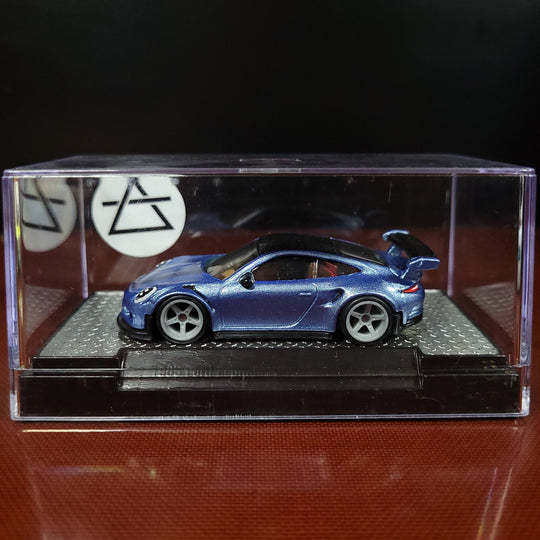 1:64 2016 Porsche 911 GT3 RS