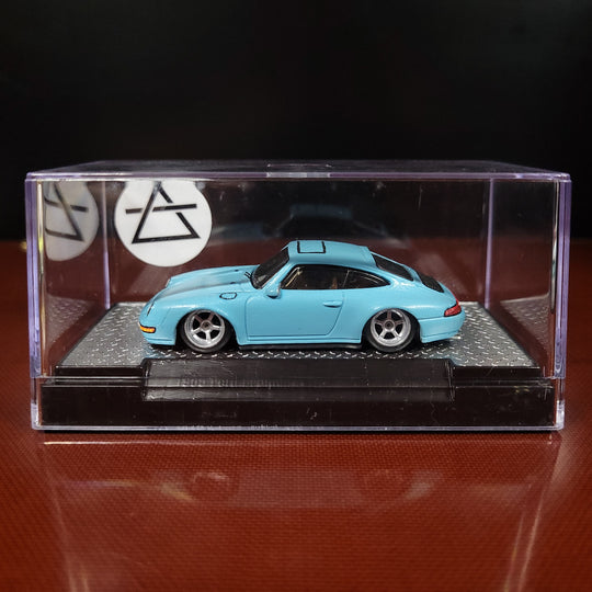 1:64 1996 Porsche Carrera Coupe 2D